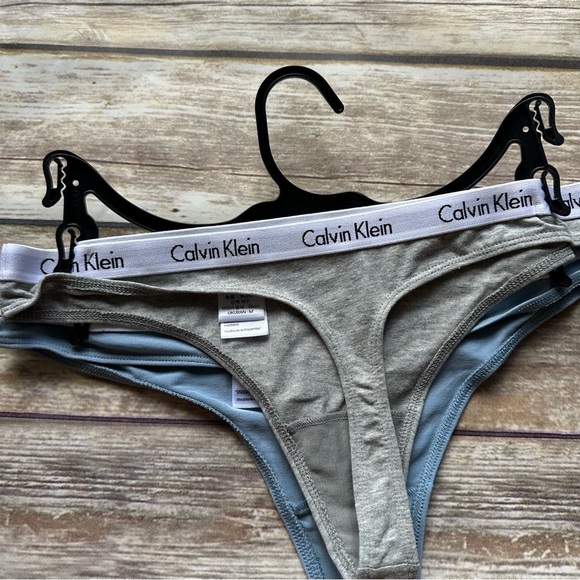 New Calvin Klein Cotton Thong Panties set of 2 - Picture 5 of 7